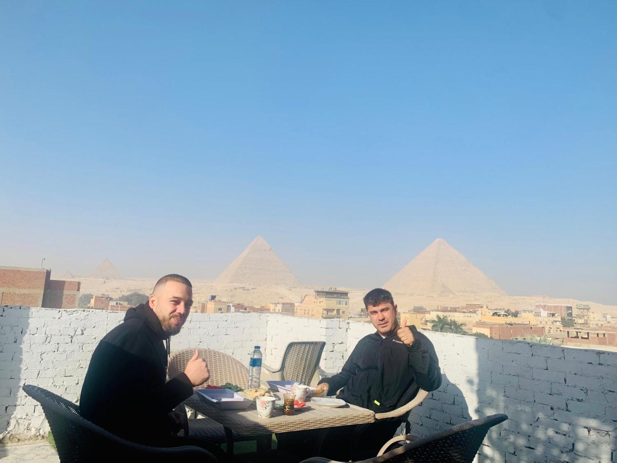 Loay Pyramids View Apartamento Cairo Exterior foto